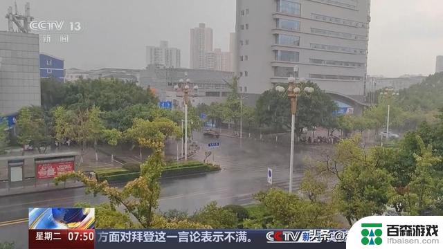 重庆人工降雨操作失误，导致人工灾害，网友评论欢乐不已